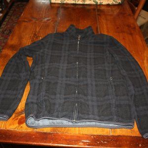 Uniqlo Black Plaid Full Zip Fleece. Two Zipper Pockets. Size Medium.